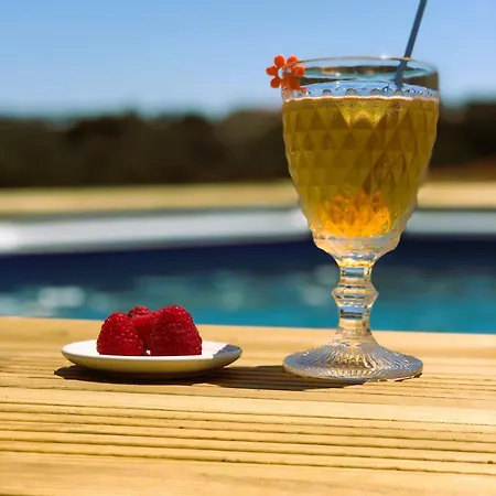 Casal Da Serrana Vakantieboerderij *