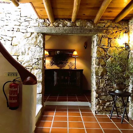 Casal Da Serrana Vakantieboerderij *