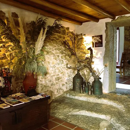 בית חווה Casal Da Serrana אובידוס