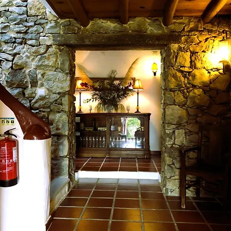 בית חווה Casal Da Serrana אובידוס