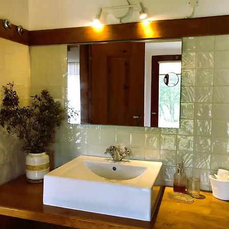 Casal Da Serrana אובידוס